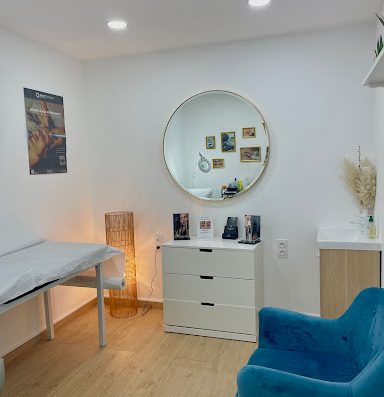 Visitez notre salon de coiffure de Montbonnot pour une expérience de coiffure haut de gamme. Nos artistes visagistes et coloristes vous attendent pour transformer votre style avec créativité et expertise.