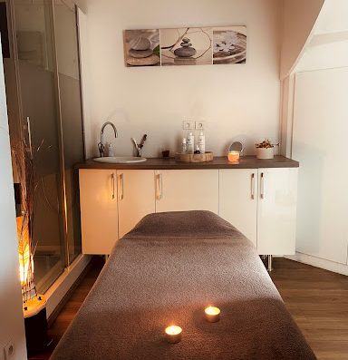 Bienvenue chez Génération Wellness votre centre d'amincissement et de bien-être de Vannes (56). Les coachs et professionnels de la beauté vous conseillent.