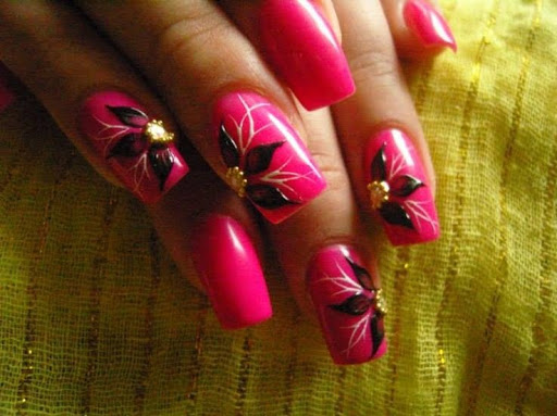 Le salon de beauté Onglement Vôtre vous invite à venir profiter d'une agréable pause beauté et d'embarquer pour un véritable voyage sensoriel. Notre engagement est de vous sublimer jusqu'au bout des ongles.