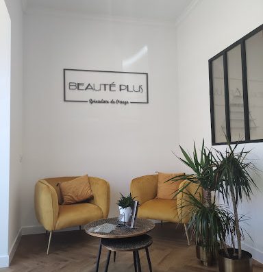 Lydia Beaute Plus vous accueil à voiron pour prendre soin de votre visage