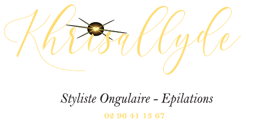 Passionnée du stylisme ongulaire
