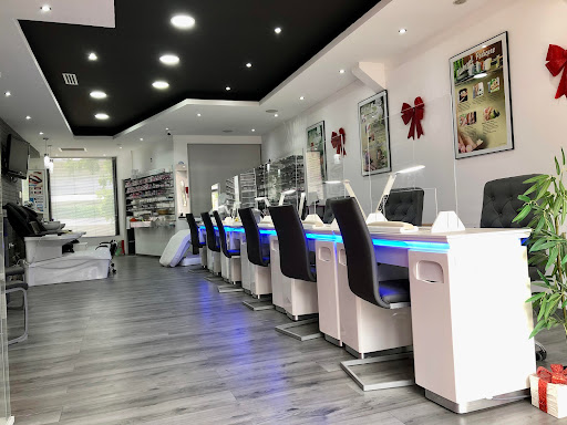 Institut de beauté à Décines Charpieu : Ongles et Cils