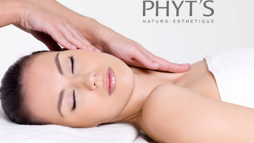 Profitez de moments de détente et de bien-être avec nos soins esthétiques et massages de qualité à l'Institut Perle de Soie.