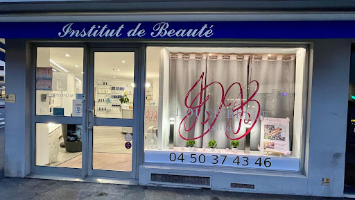 L’institut de Beauté Doucebelle vous accueille sur rendez-vous et vous propose des soins du visage