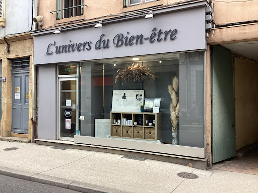L'institut de beauté L'Univers du bien-être à Tarare vous invite à venir profiter d'une large gamme de soins innovants