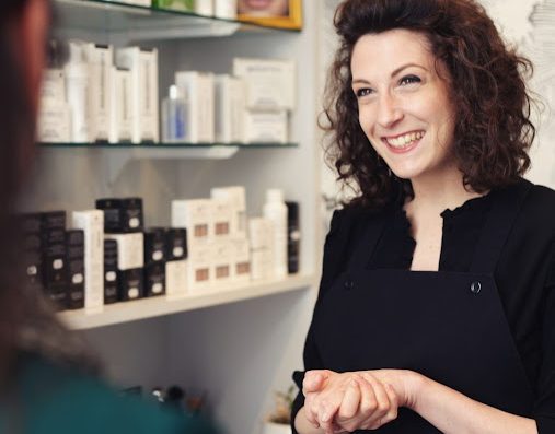 Nous vous accueillons dans un univers chaleureux pour un moment de détente et d'expertise de votre peau à Rennes.