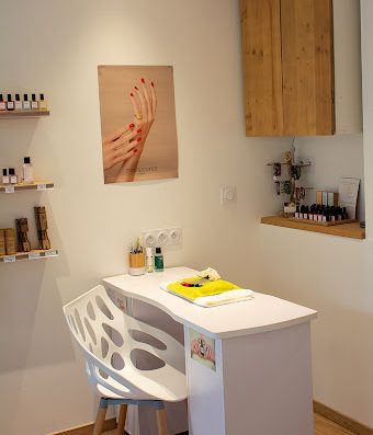 Bienvenue sur le site web de Belle en Bio! Retrouvez ici toutes les prestations proposées dans votre institut de beauté préféré à Faverges!