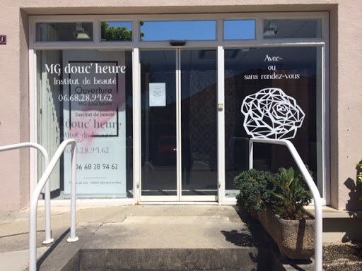 MG Douc'heure est un institut de beauté à Saint-Jean-le-Vieux spécialisé dans les épilations