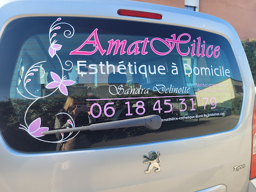 AMATHILICE vous propose des Soins de Beauté à Domicile pour le Visage