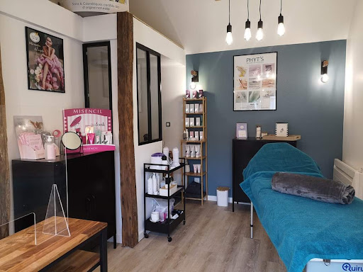L'atelier de Lydie vous accueille pour un moment de détente avec de nombreuses prestations ainsi que des produits de qualités.