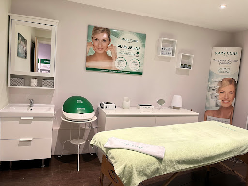À L'institut de Beauté By Lauriane est votre salon de beauté de référence pour tous vos soins beauté et esthétiques. Notre équipe est à votre écoute.