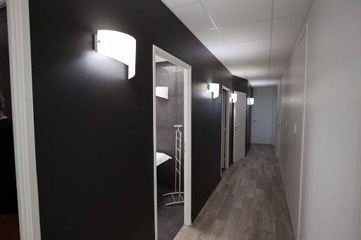 Novella Instituts c'est la technologie & l'expertise au service de votre Beauté. Pour Lui comme pour Elle : soin