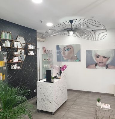 Institut spécialisé beauté & minceur.  A la pointe des techniques esthétiques.  Prenez rdv pour une épilation onglerie extension cils microblading