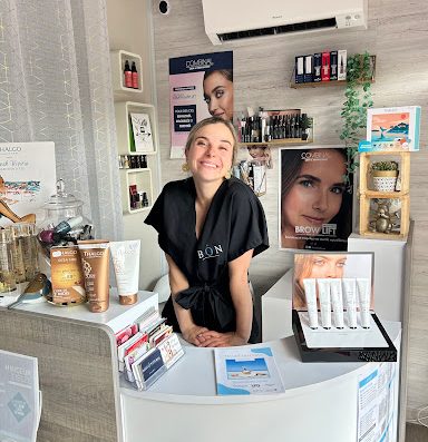 Réputé pour ses services de soins esthétiques de qualité et personnalisés