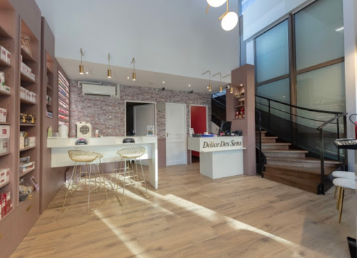 Boutique et institut de beauté
