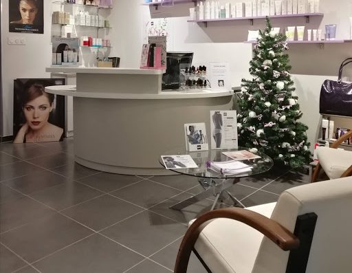 L’institut de beauté Secrets de Femmes vous propose ses prestations dans le domaine des soins du visage et du corps dans le département de la Drôme (26).