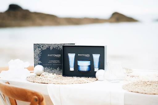 Venez profiter d'une parenthèse de bien être dans notre centre de bien être et spa à Tours avec des produits naturels conçus en France .