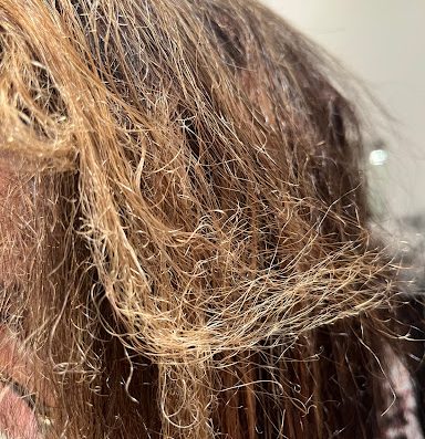 Nos coiffeurs-visagistes vous aident à trouver la coiffure la mieux adaptée à votre visage et à votre style. Découvrez les prestations de nos esthéticiennes.
