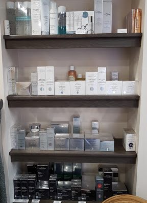 Institut de beauté à Ruy Montceau vous propose la beauté des mains ou pieds